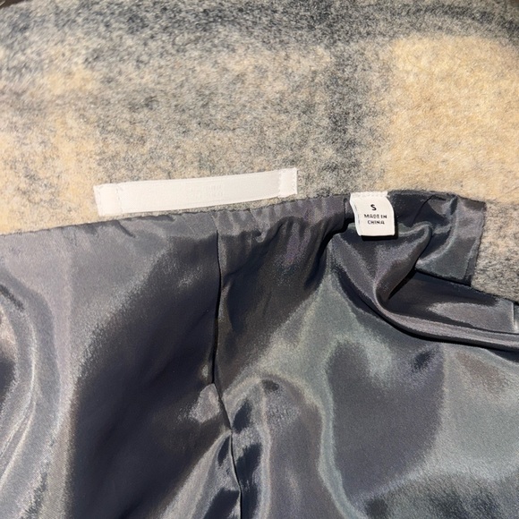 UNIQLO Small Wool Coat - Picture 2 of 7